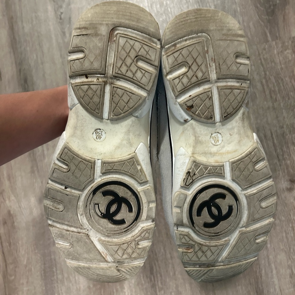 CHANEL White Tweed Sneakers with Laces - Picture 7 of 8